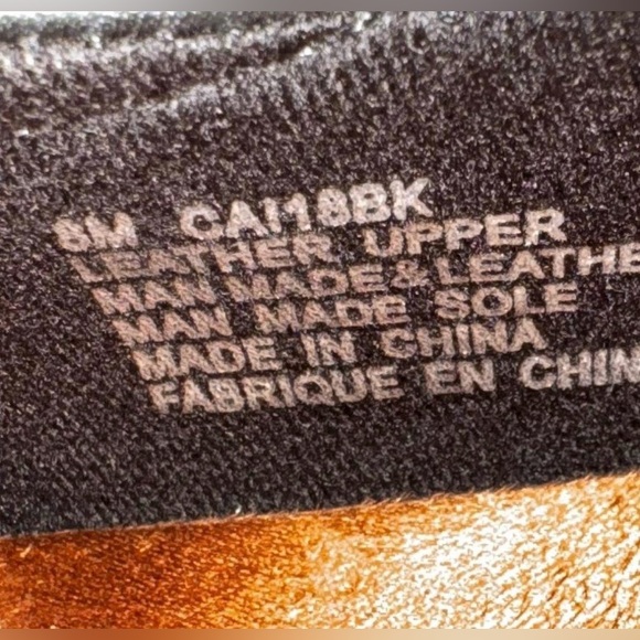 Cobb Hill Salma Mary Jane Pump in Black Leather. Size 8 - Picture 8 of 8